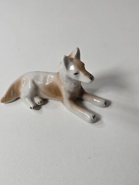 Porcelain Lying Fox Figurine in White and Tan